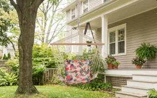 Colgar una silla hamaca en un árbol