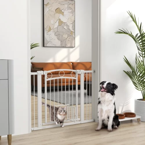 Barrera para mascotas con puerta pequeña integrada
