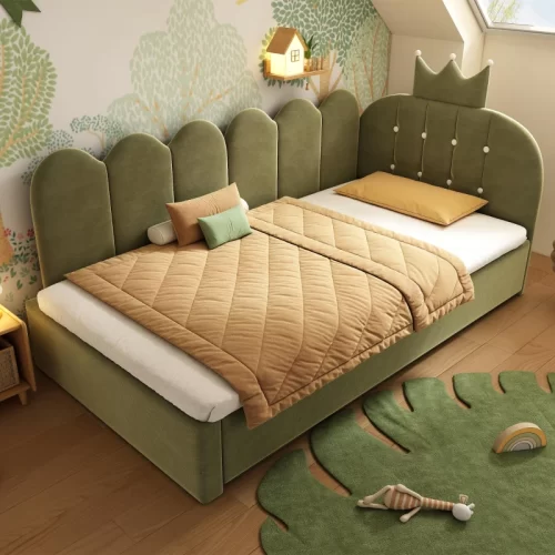 daybed-verde-tapizado-corona-infantil.webp