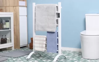 toallero-pie-electrico-blanco-bano-azul